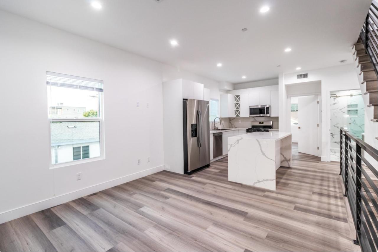 Budget Rumi Los Angeles Exterior photo